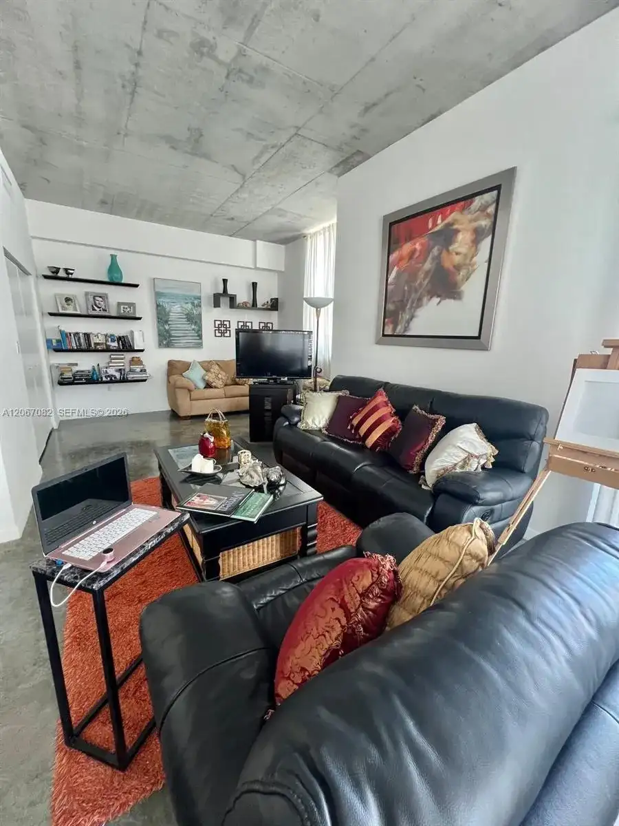 133 NE 2nd Ave # 1102, Miami FL 33132 photo 4