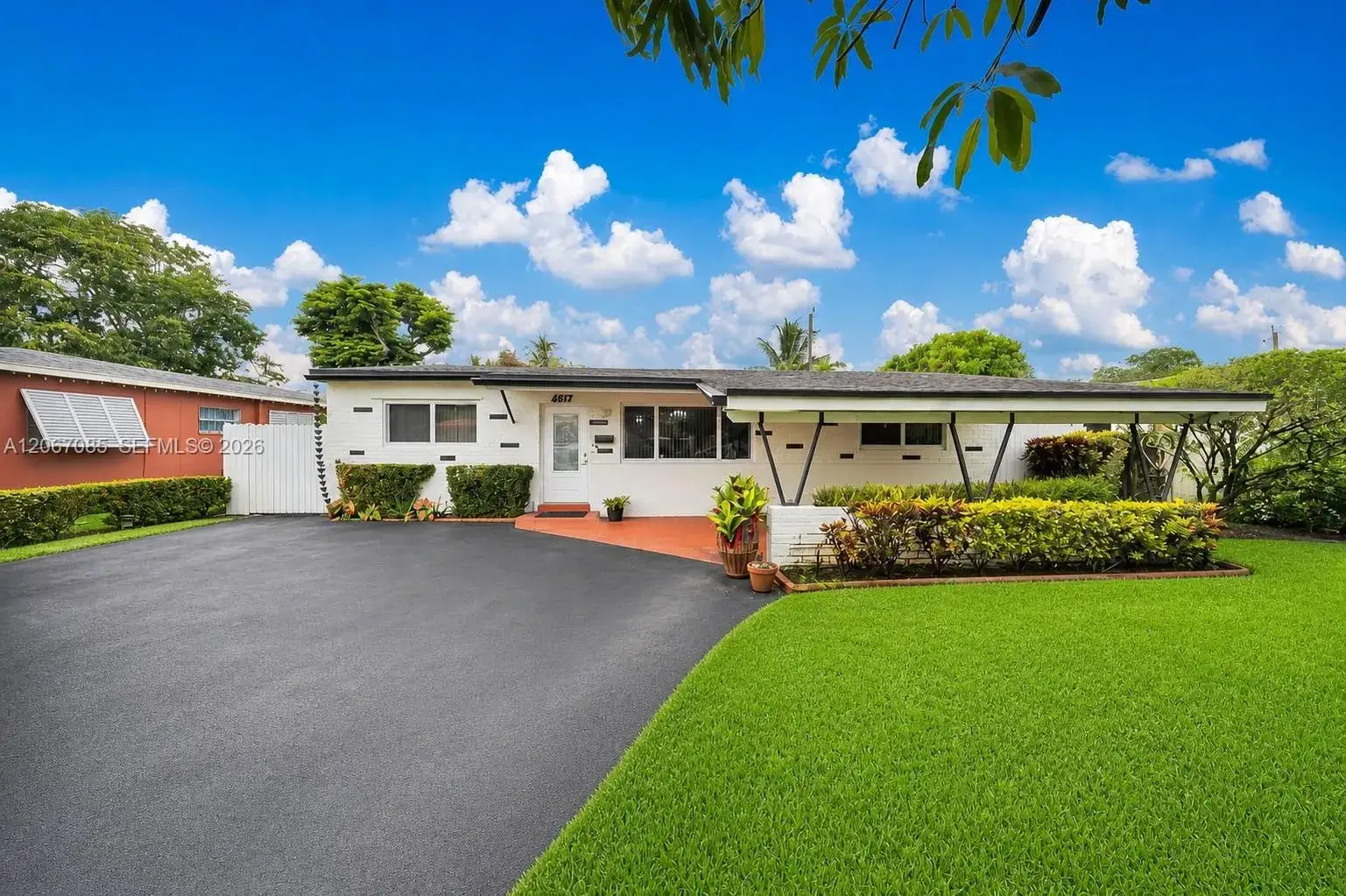 7561 Meridian St, Miramar FL 33023