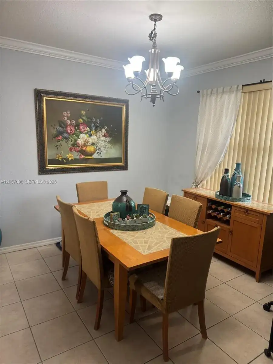 8826 W Flagler St # 115, Miami FL 33174