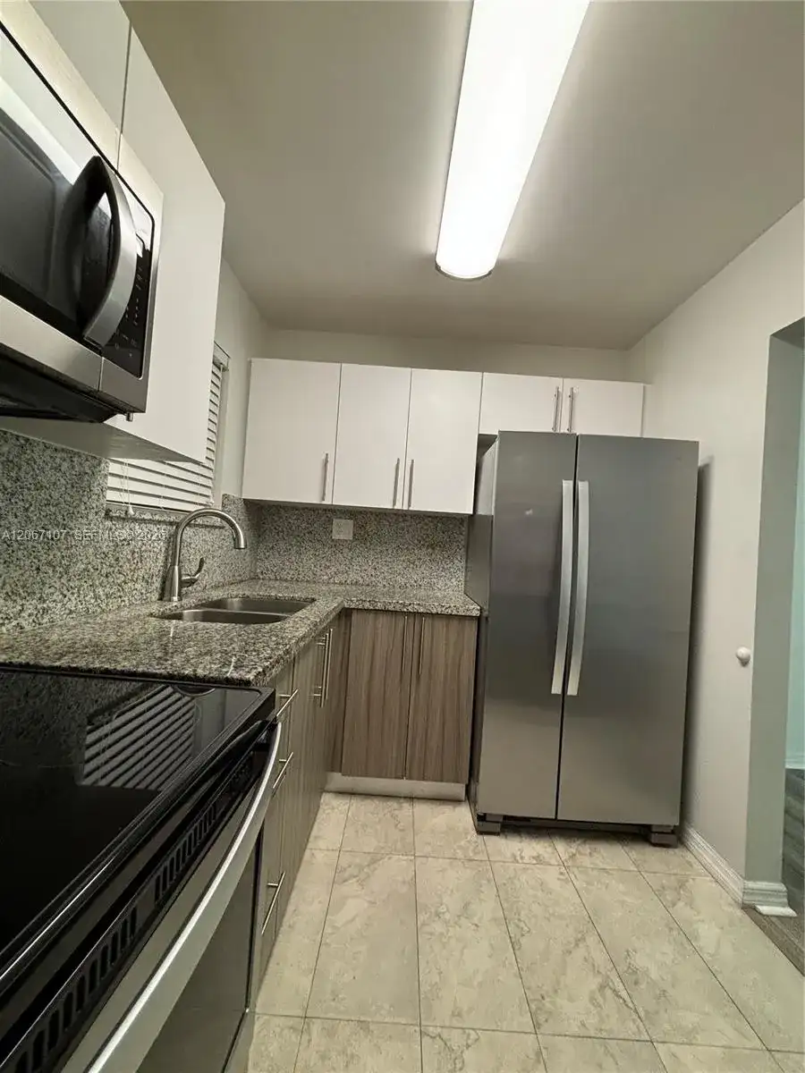 7470 Miami Lakes Dr # B208, Miami Lakes FL 33014 photo 2