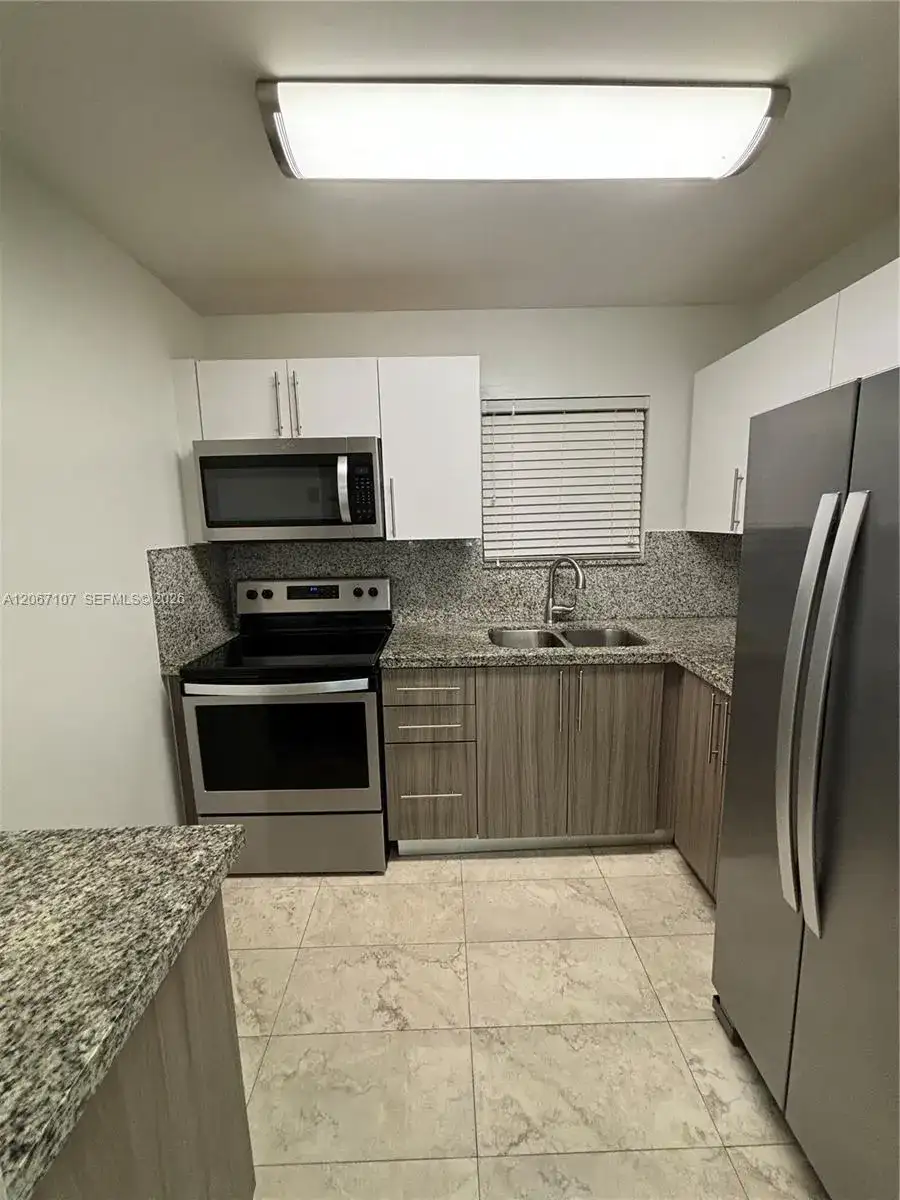 7470 Miami Lakes Dr # B208, Miami Lakes FL 33014 photo 3
