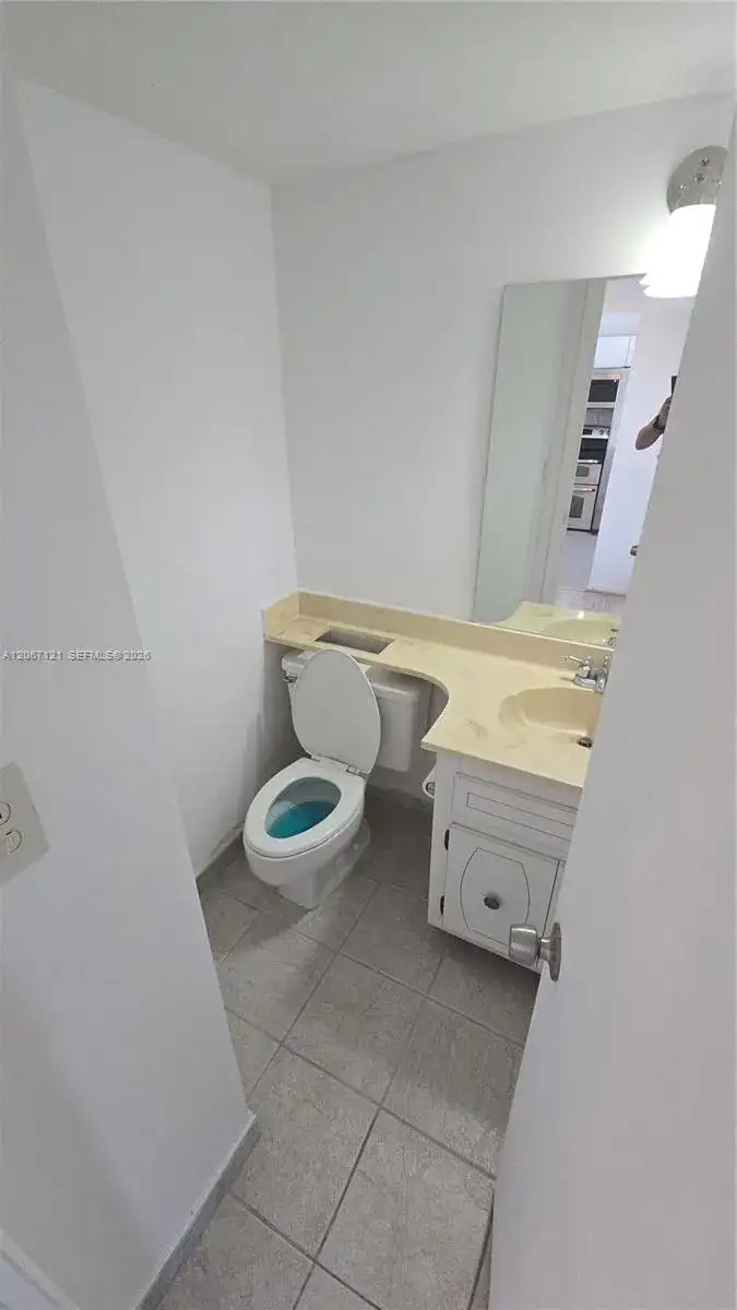 3511 Inverrary Dr # 205, Lauderhill FL 33319 photo 4