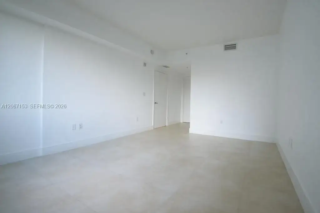 18800 NE 29th Ave # 427, Aventura FL 33180 photo 4