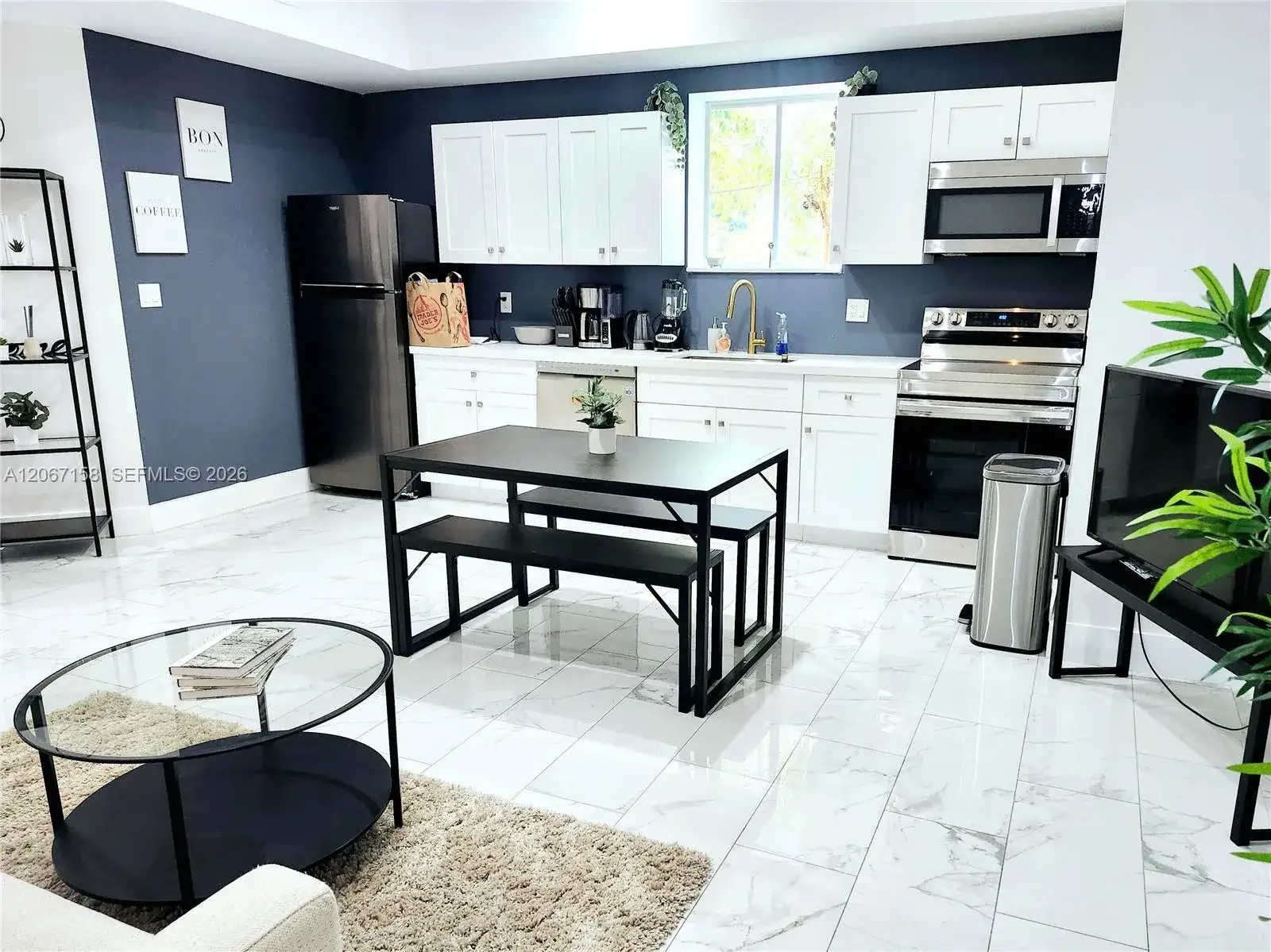 1860 NW 24th Ave # 302, Miami FL 33125 photo 2