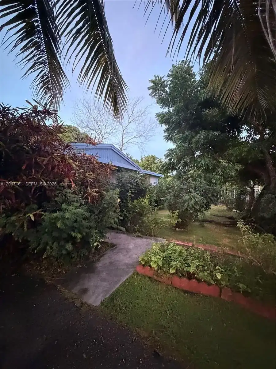 15005 SW 305th terrace, Homestead FL 33033