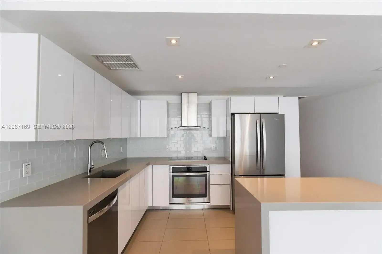 1600 NE 1st Ave # 1420, Miami FL 33132 photo 4