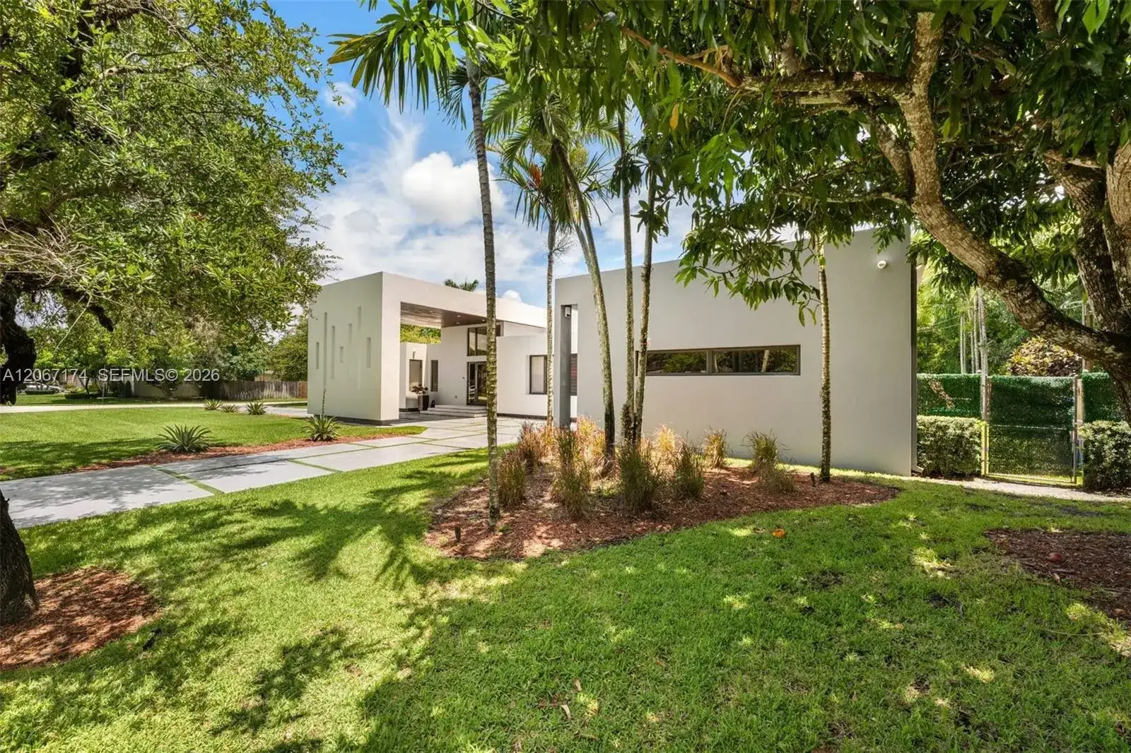 15315 SW 84th Avenue, Palmetto Bay FL 33157 photo 4