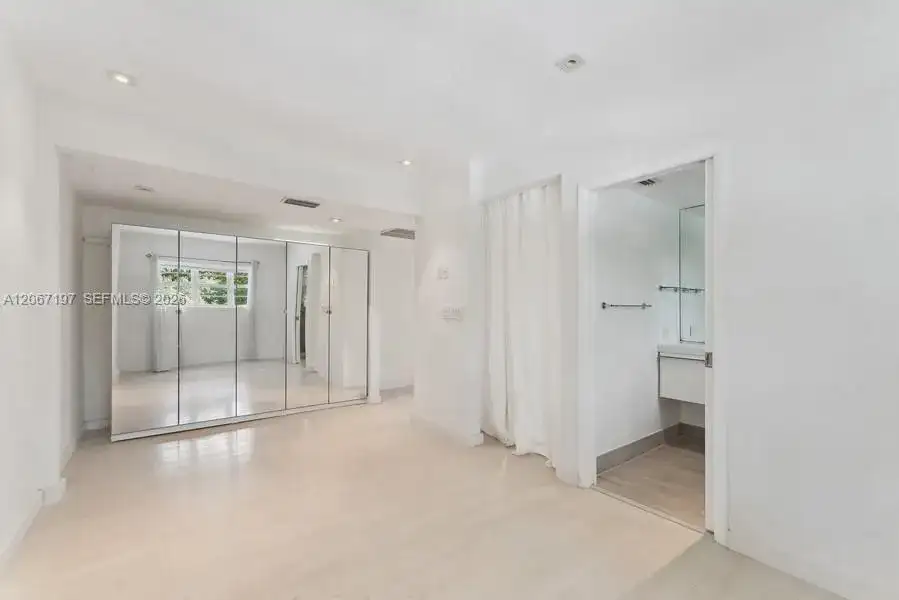 4812 Pine Tree Dr # 206, Miami Beach FL 33140 photo 5
