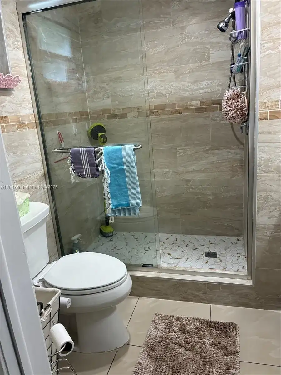 2428 Taylor St # 6, Hollywood FL 33020 photo 5