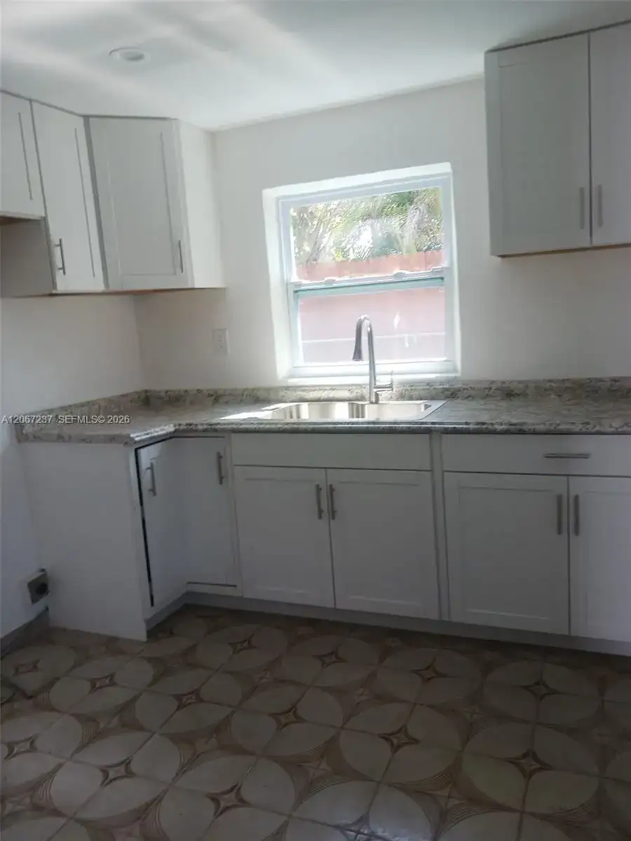170 E 46th St # 2, Hialeah FL 33013 photo 5