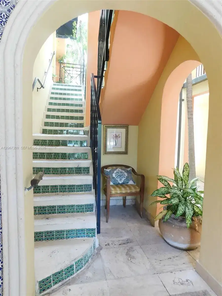 4812 Pine Tree Dr # 206, Miami Beach FL 33140 photo 5