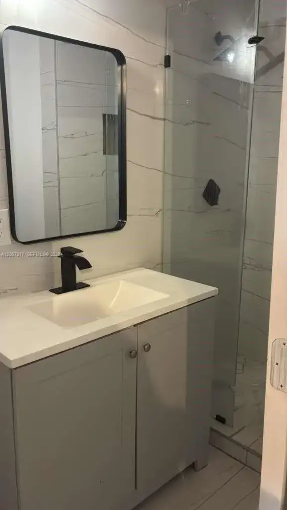 5950 NW 114th St- Efficiency 1,, Hialeah FL 33012 photo 4
