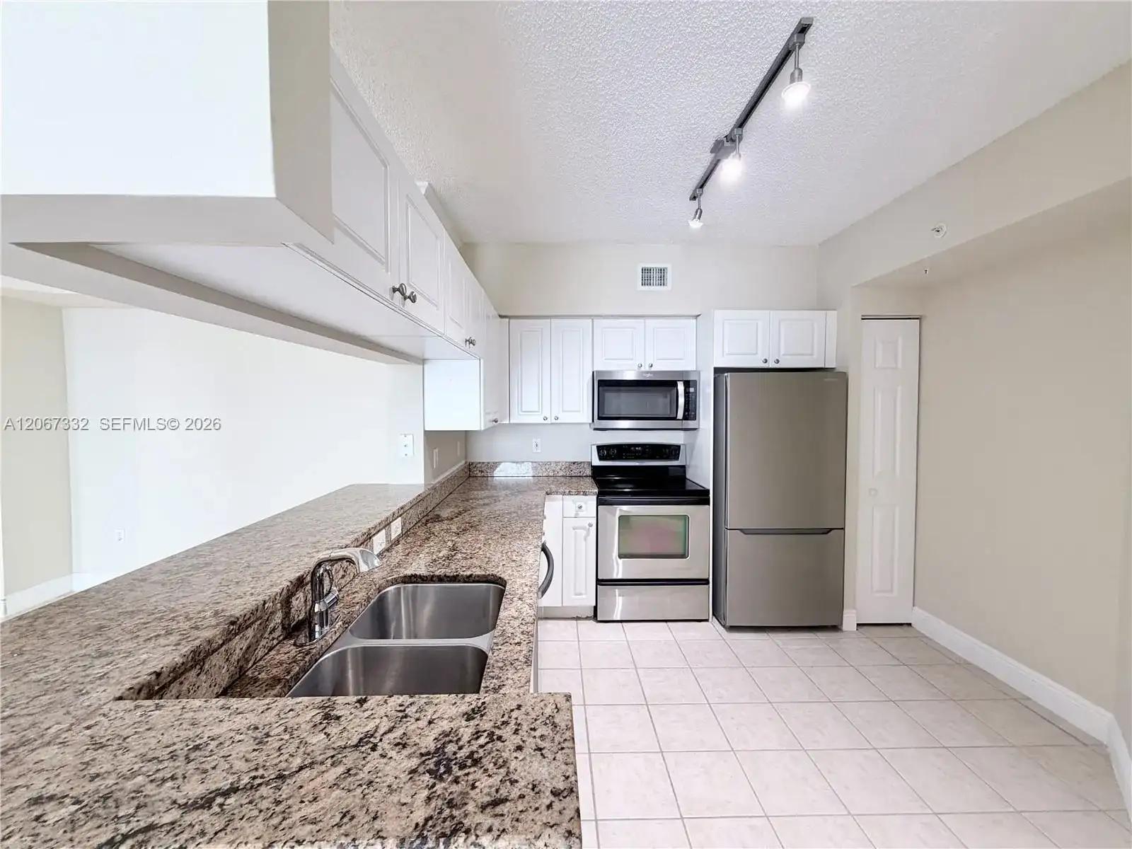 17100 N Bay Rd # 1105, Sunny Isles Beach FL 33160 photo 3