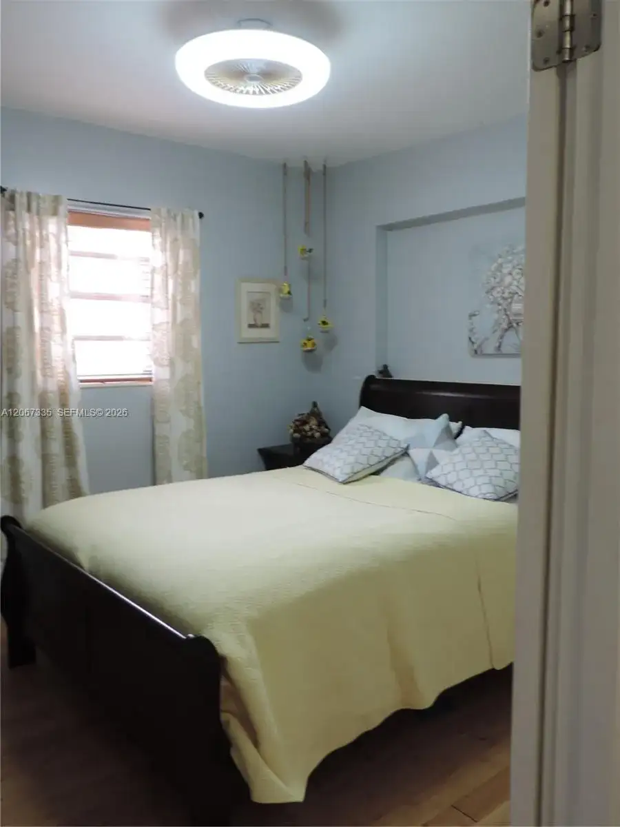 990 W 56th St, Hialeah FL 33012 photo 5