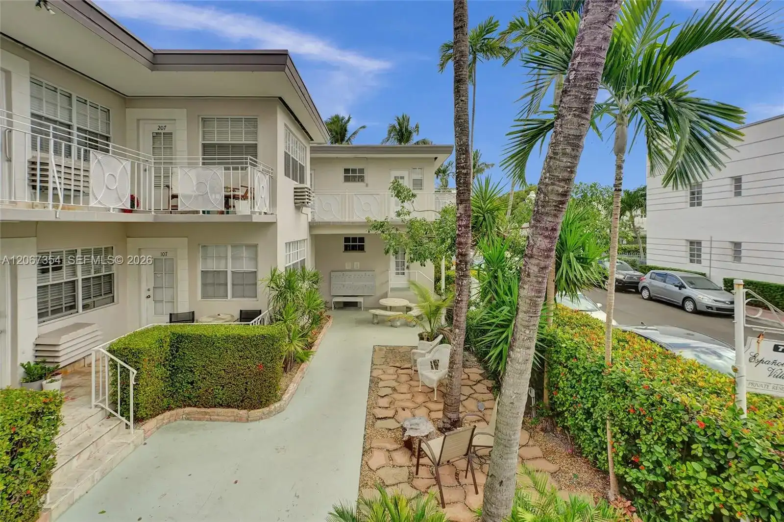 717 Espanola Way # 205, Miami Beach FL 33139
