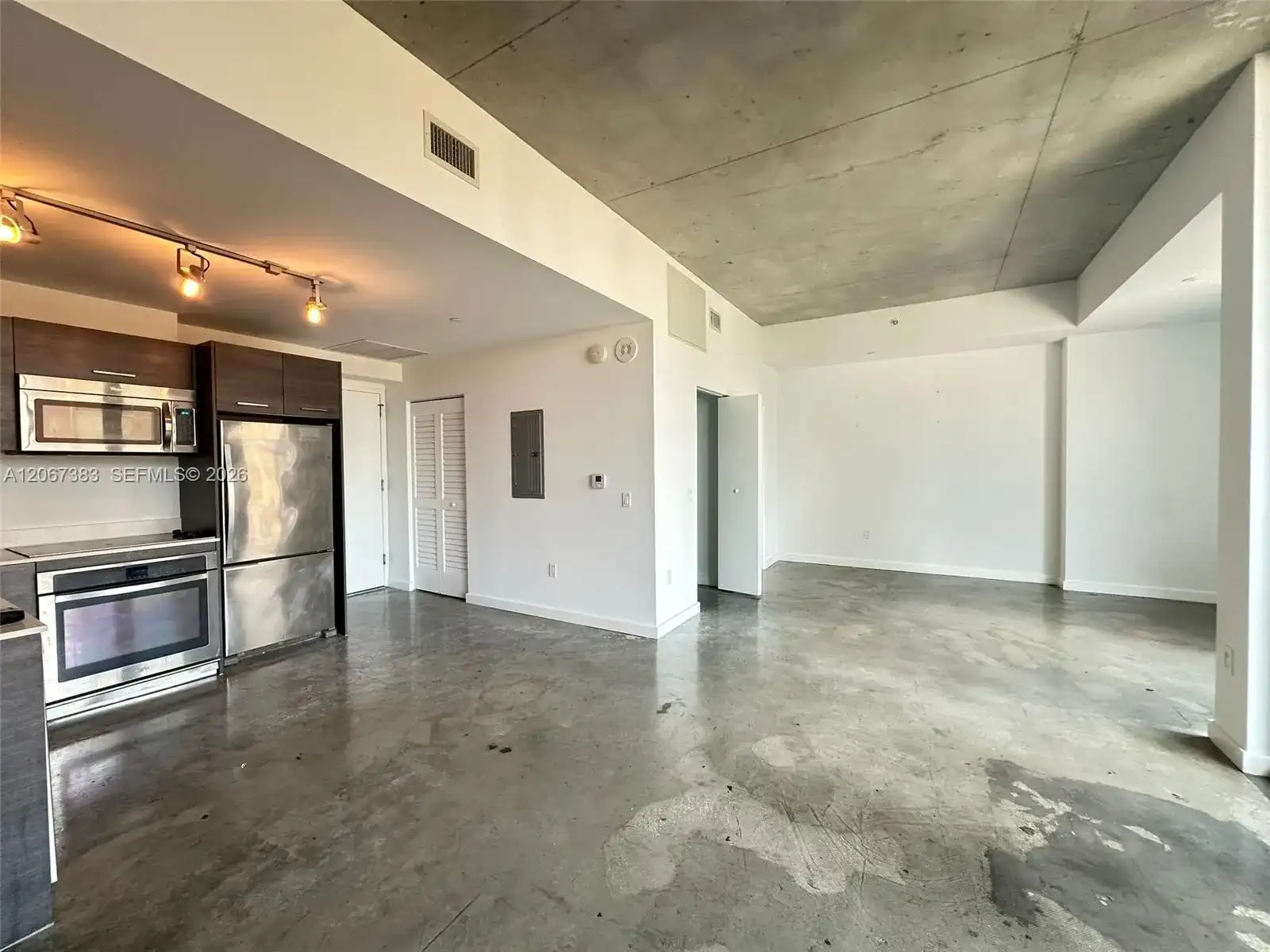 151 SE 1st St # 1505, Miami FL 33131