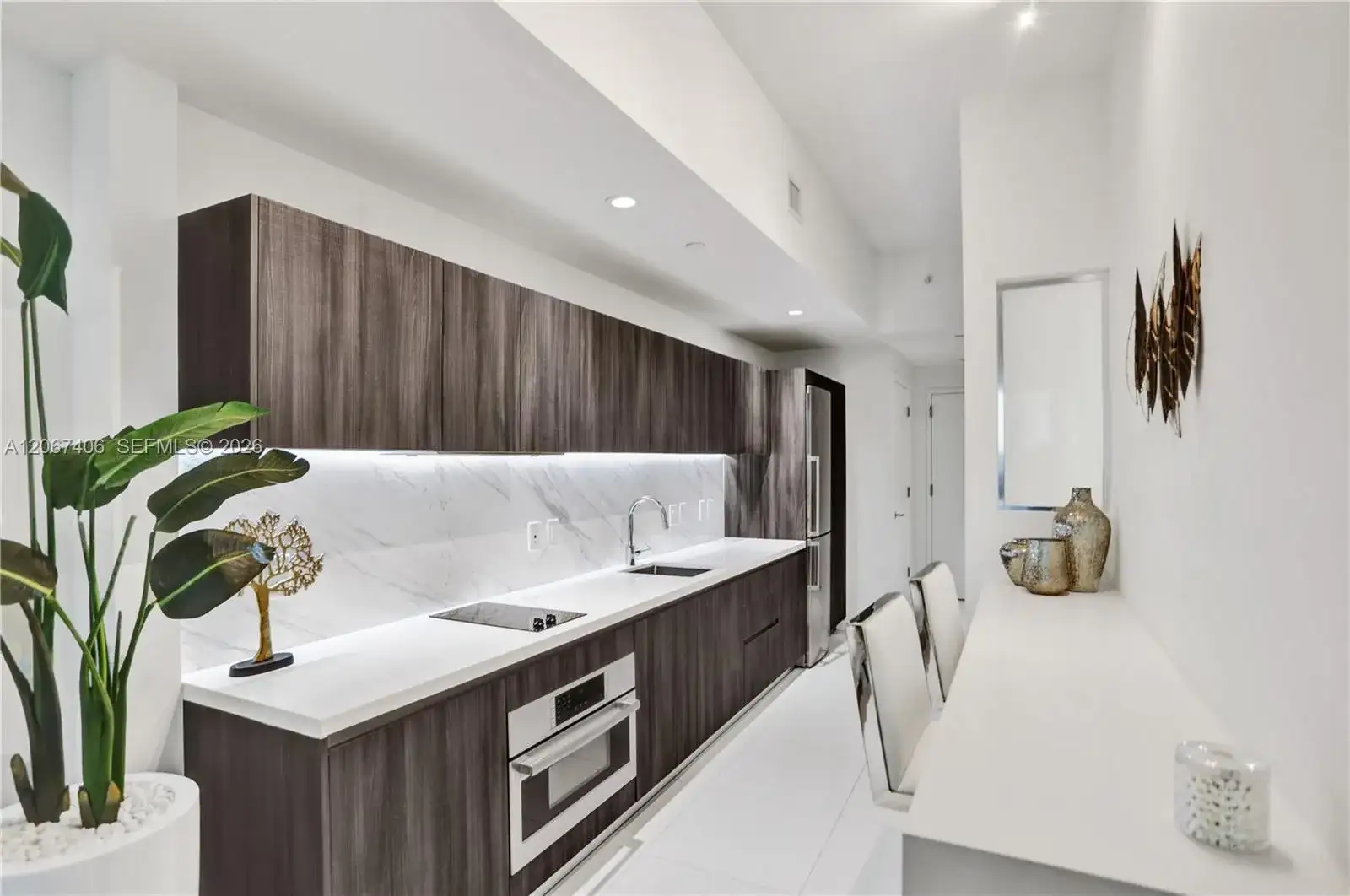 851 NE 1st Ave # 202, Miami FL 33132 photo 2
