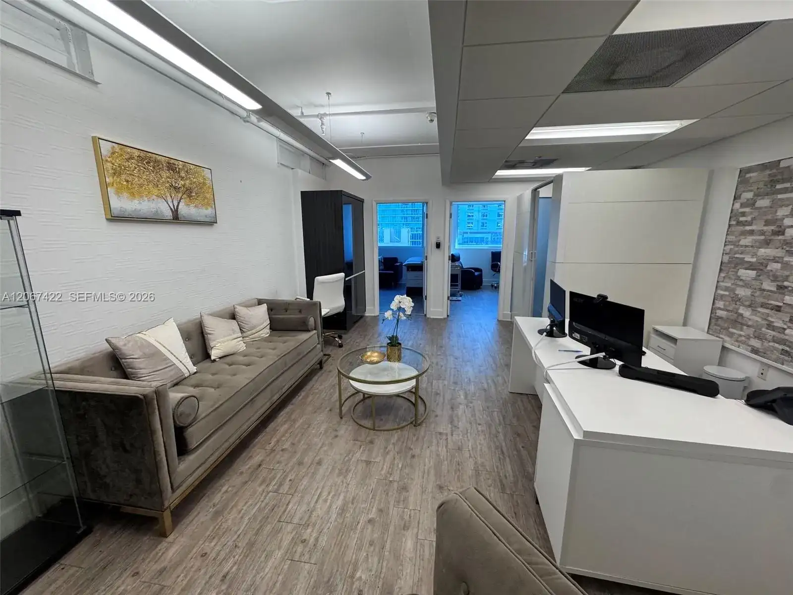 40 SW 13th St # 402, Miami FL 33130 photo 3