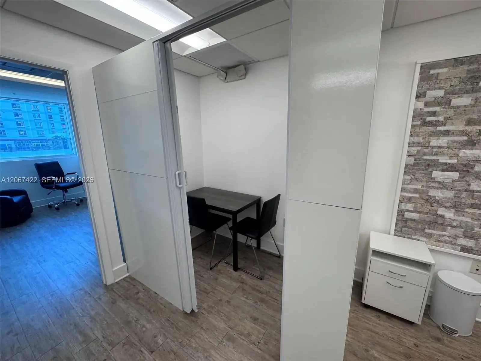 40 SW 13th St # 402, Miami FL 33130 photo 4