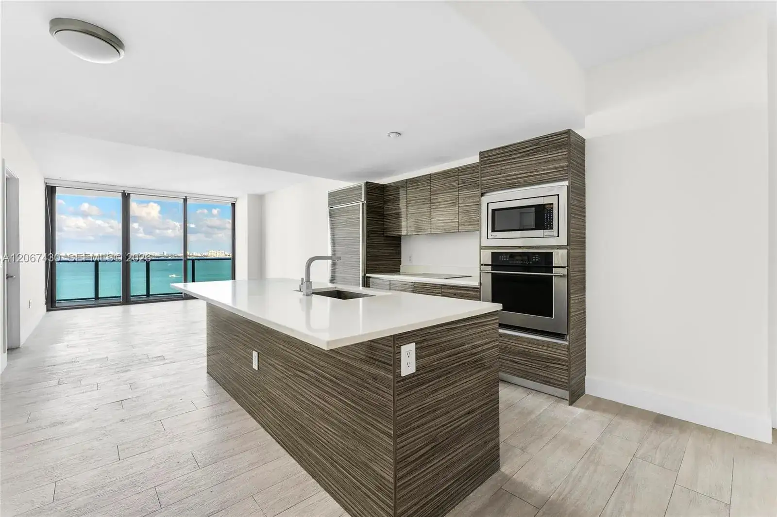 460 NE 28th St # 1803, Miami FL 33137