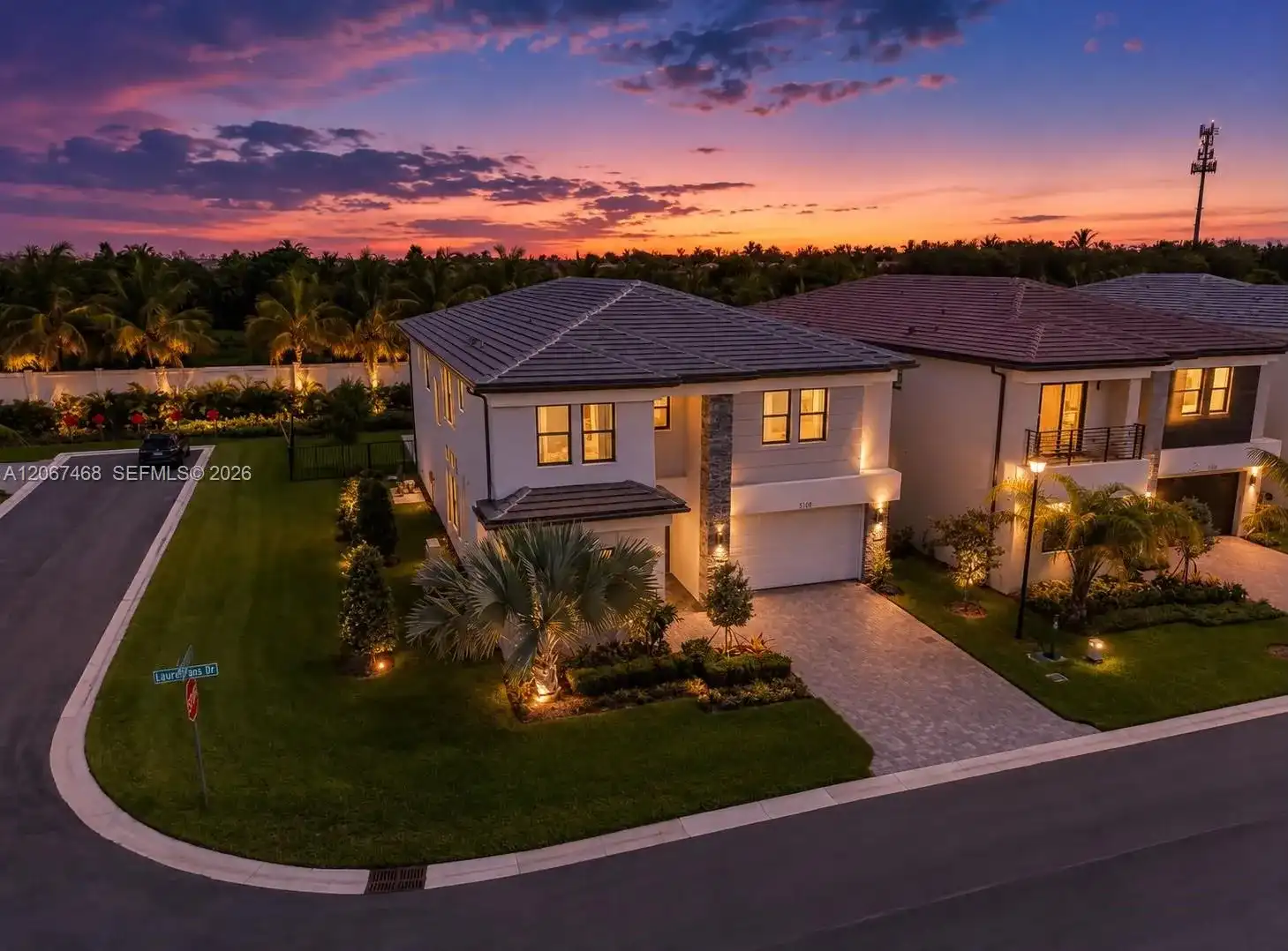 8151 Laurel Falls Dr, Boca Raton FL 33496