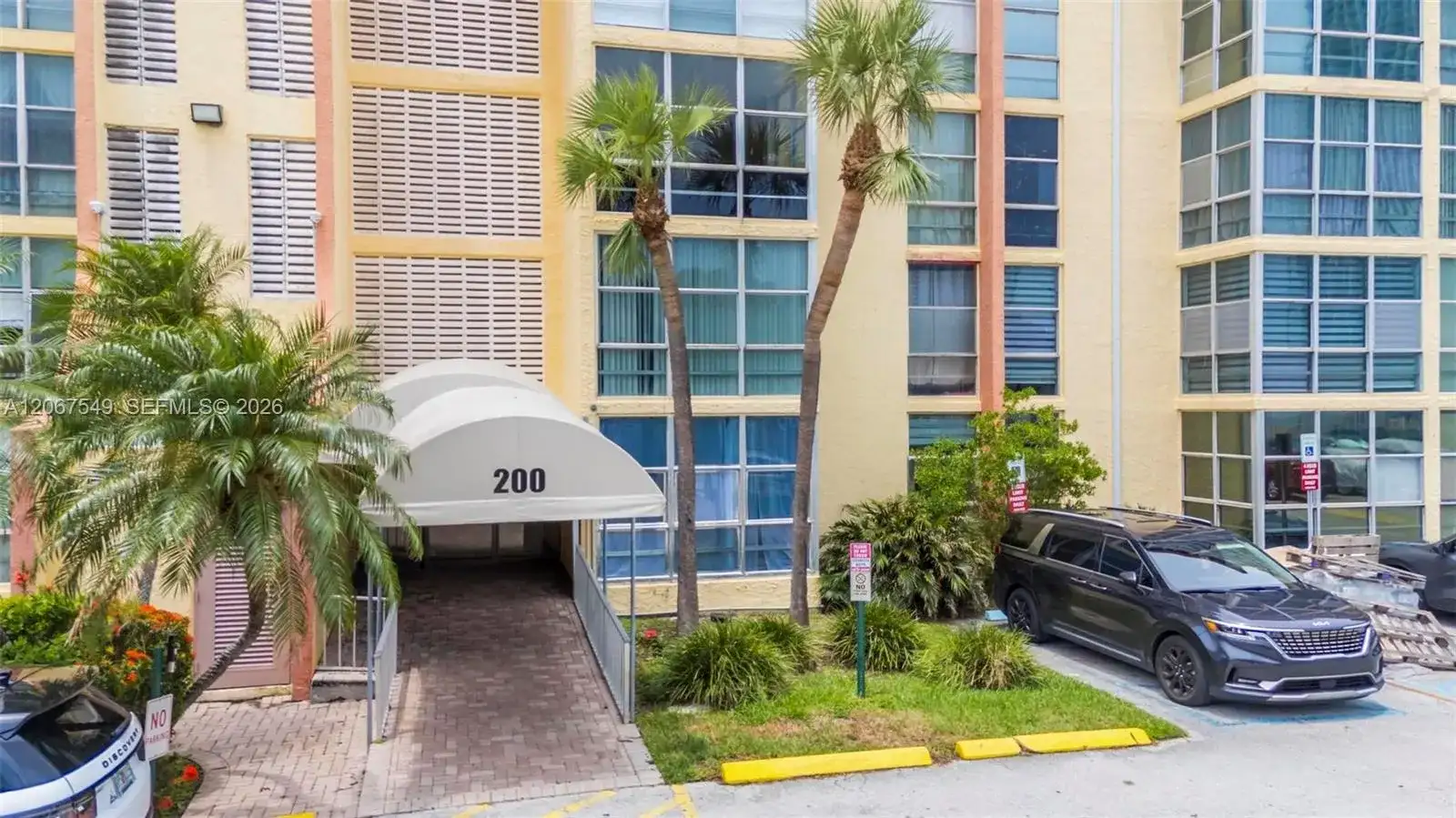 200 172nd St # 112, Sunny Isles Beach FL 33160 photo 2