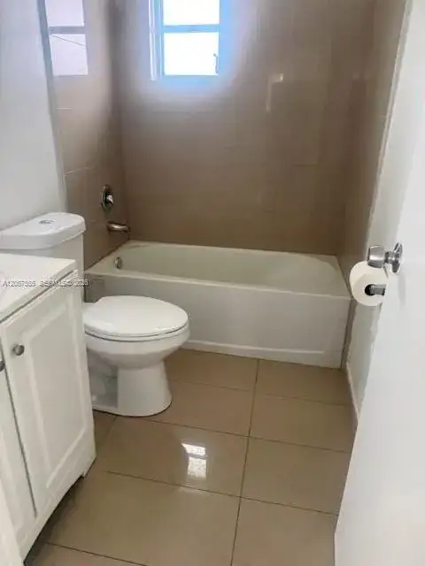 4050 NW 135 th st # 25, Opa-Locka FL 33054 photo 4
