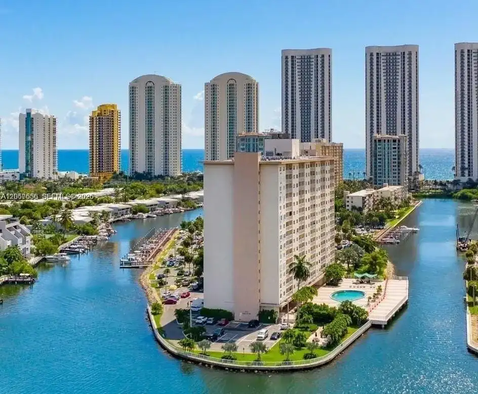 400 Kings Point Dr # 714, Sunny Isles Beach FL 33160