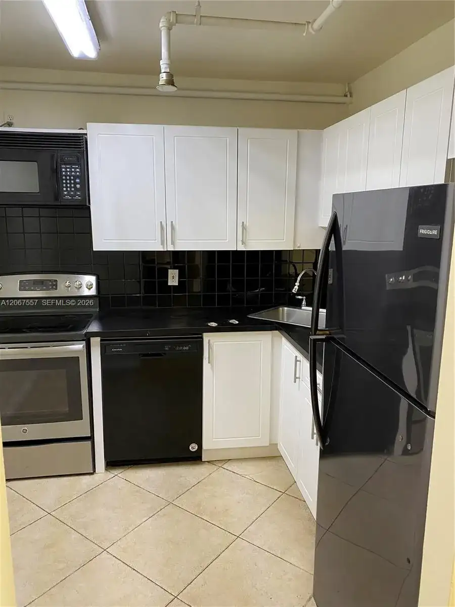 1470 NE 123rd St # A1406, North Miami FL 33161 photo 2
