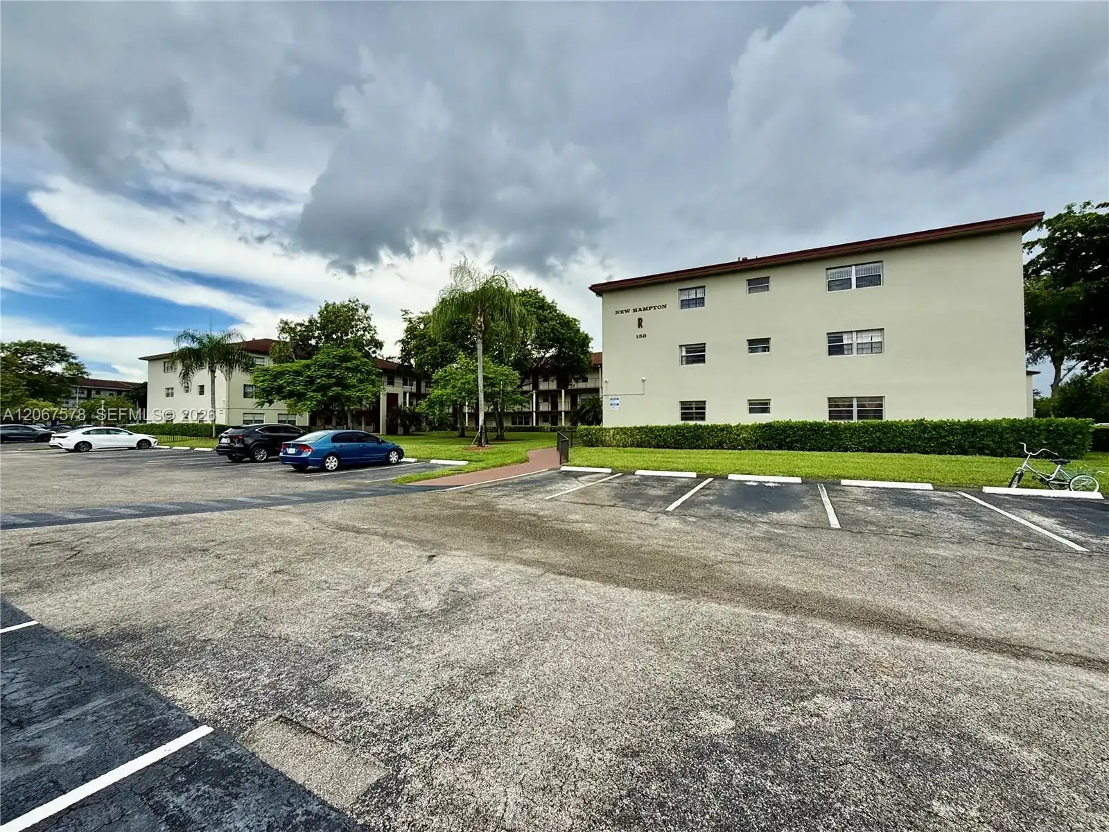 150 150 SW 134TH WAY # R109, Pembroke Pines FL 33027 photo 2