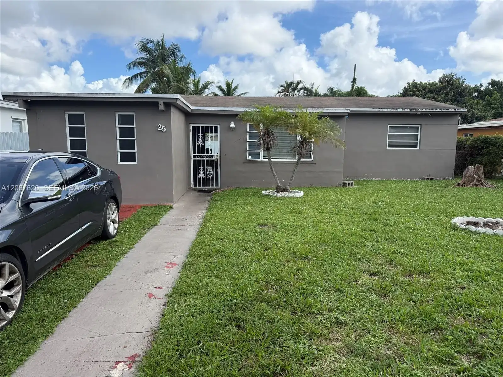25 NE 169th St, North Miami Beach FL 33162