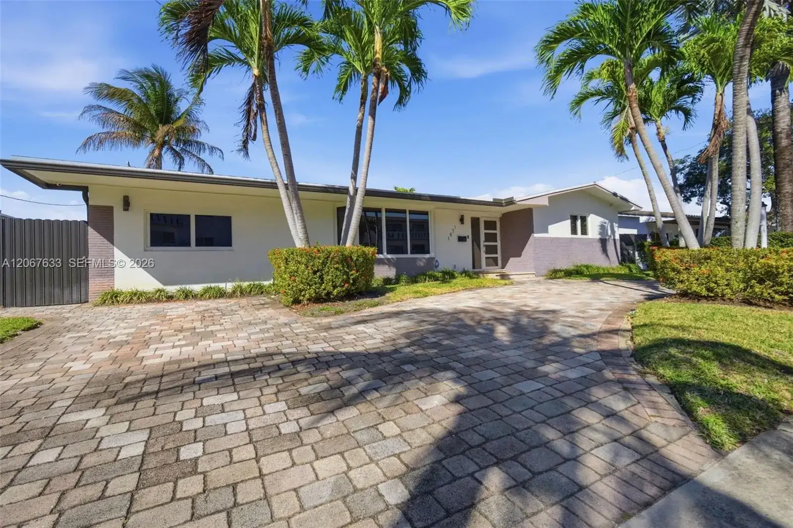 1871 NE 186th St, North Miami Beach FL 33179 photo 3