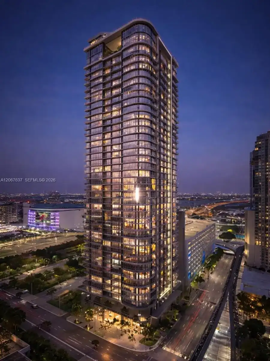 121 NE 5th St # 1607, Miami FL 33132