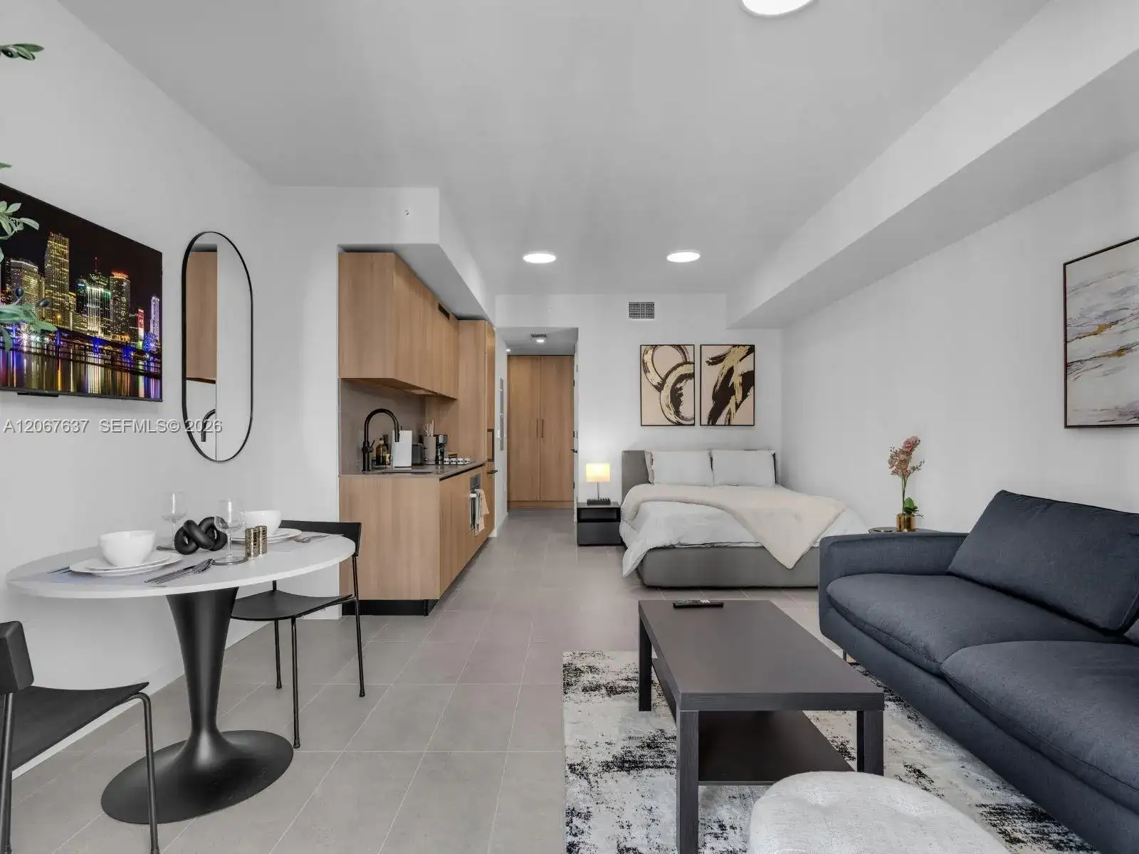 121 NE 5th St # 1607, Miami FL 33132 photo 3