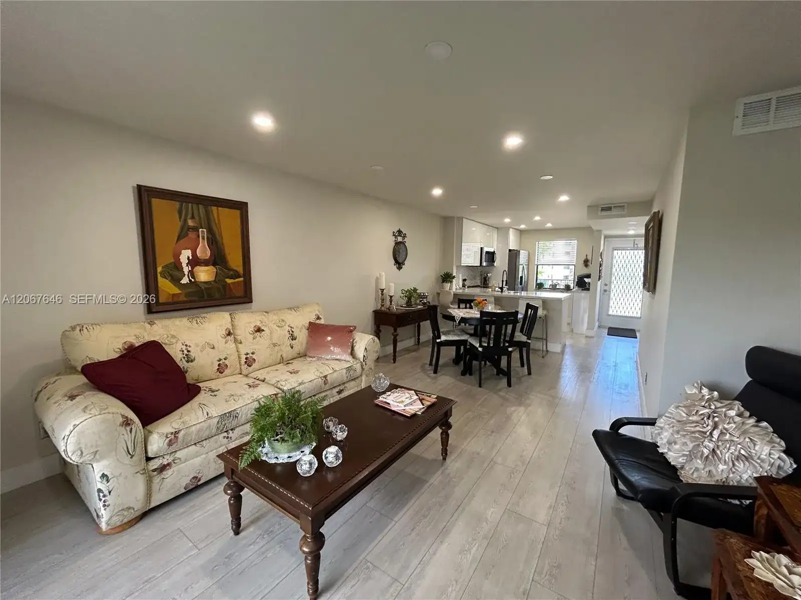 10130 Sunrise Lakes Blvd # 207, Sunrise FL 33322 photo 5