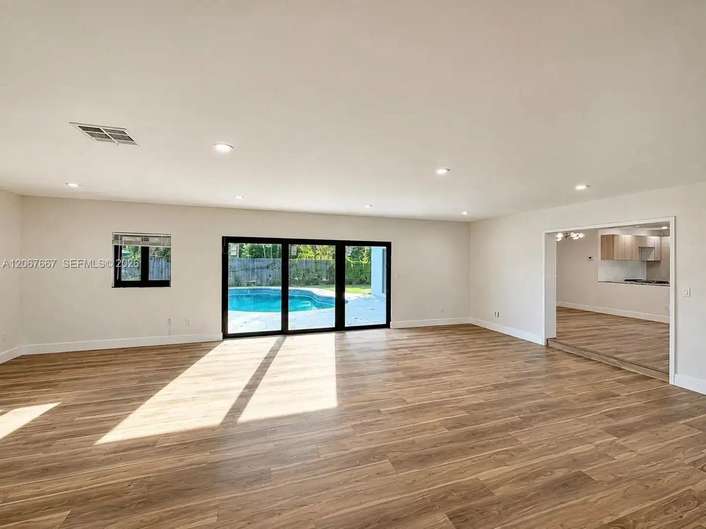 3431 NE 8th Ave, Oakland Park FL 33334 photo 2