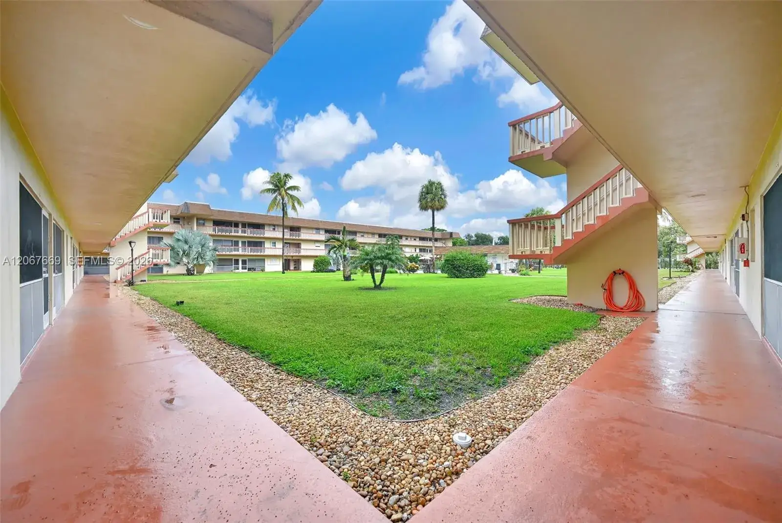 5300 Washington St # R110, Hollywood FL 33021