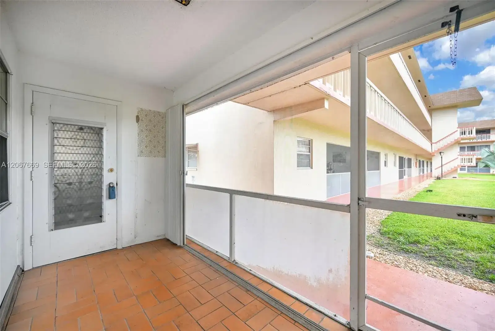 5300 Washington St # R110, Hollywood FL 33021 photo 3