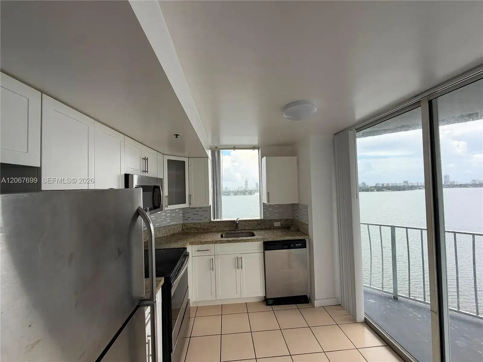 7601 E Treasure Dr # 2220, North Bay Village FL 33141 photo 2