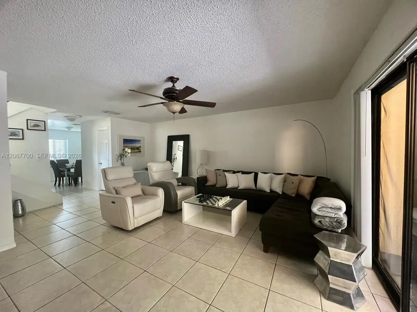 1133 NE 210th Ter, Miami FL 33179 photo 2