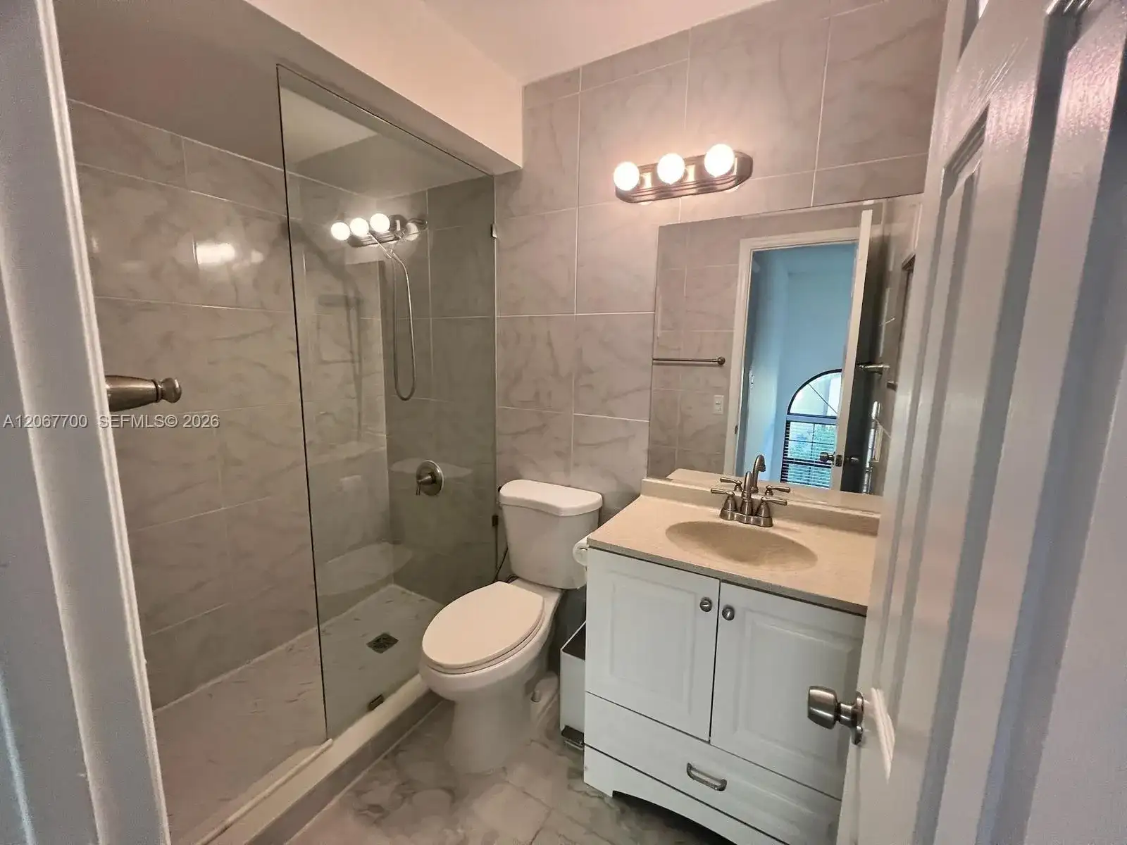 1133 NE 210th Ter, Miami FL 33179 photo 5