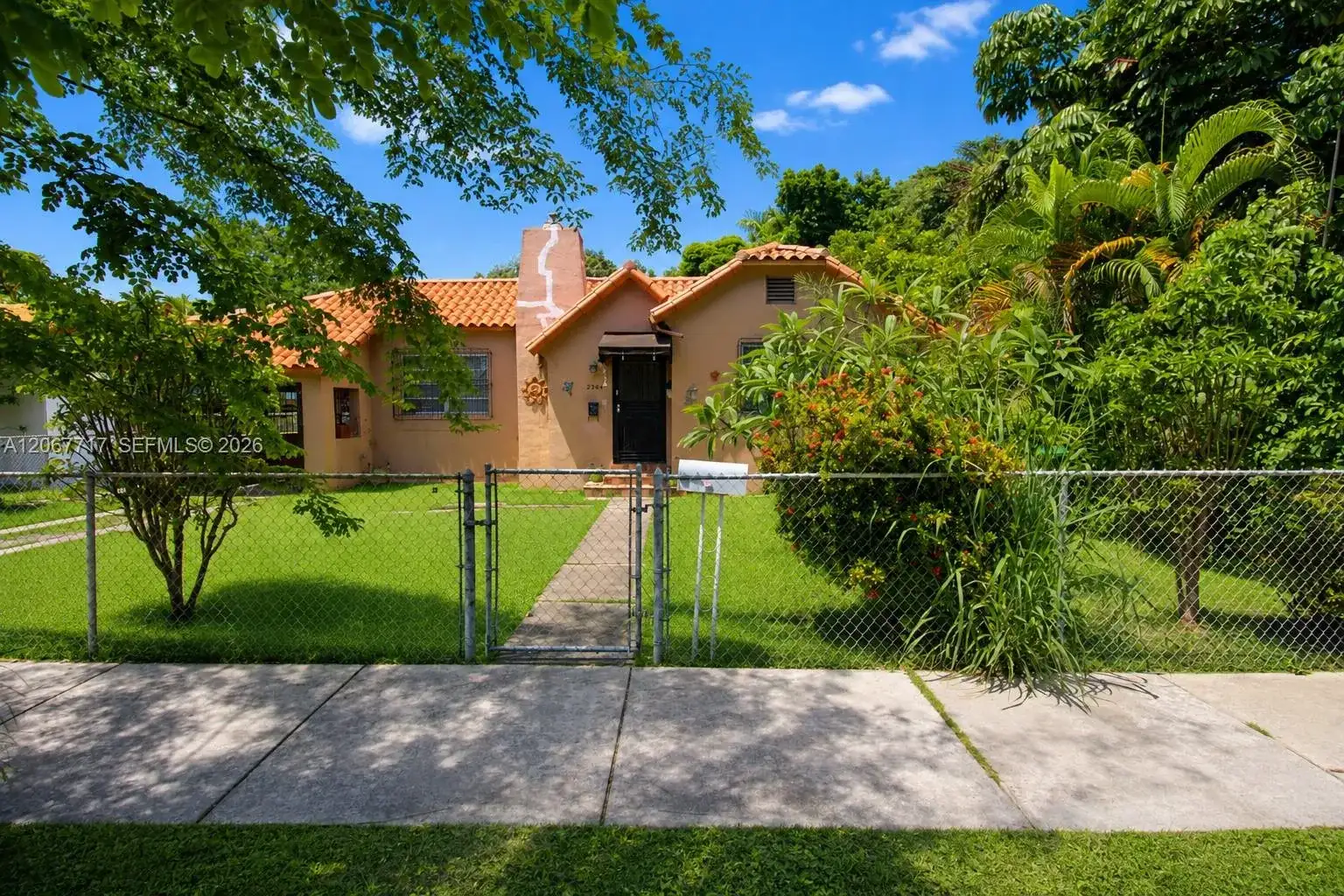 2347 SW 2nd St, Miami FL 33135 photo 2