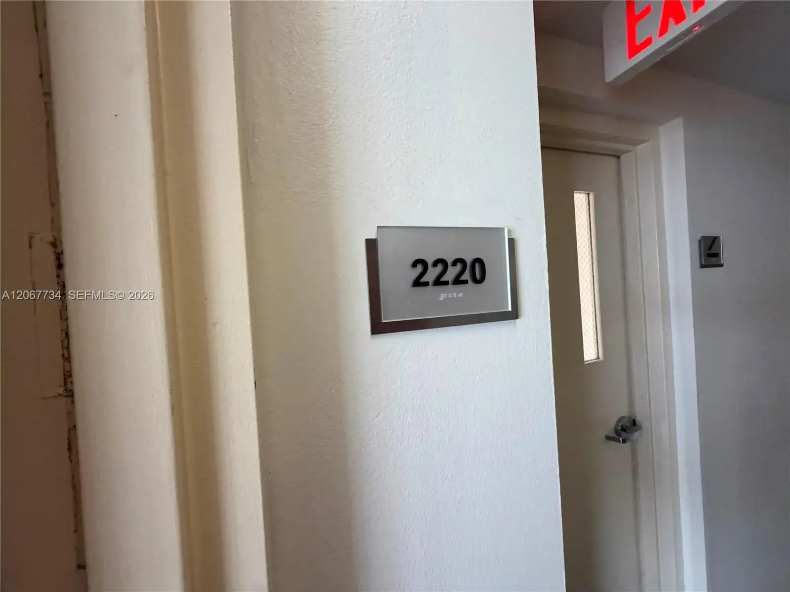 7601 E Treasure Dr # 2220, North Bay Village FL 33141 photo 4
