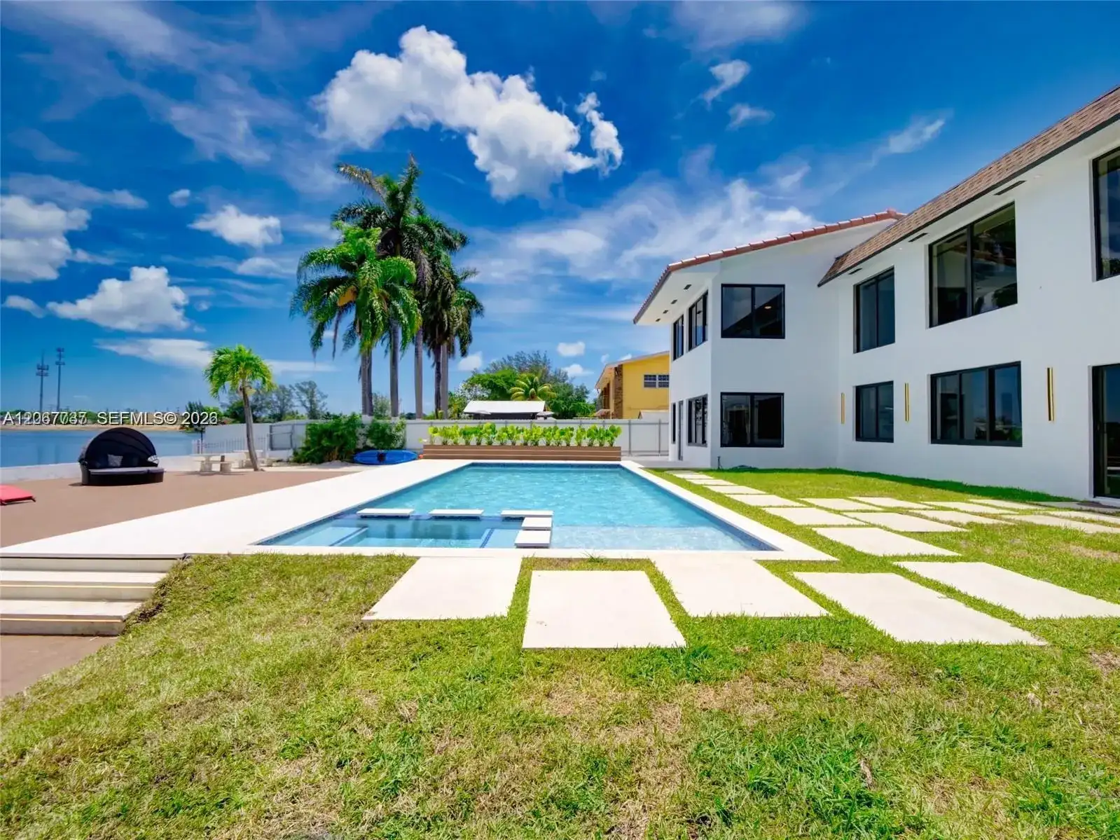 1861 NW 115th St, Miami FL 33167 photo 4