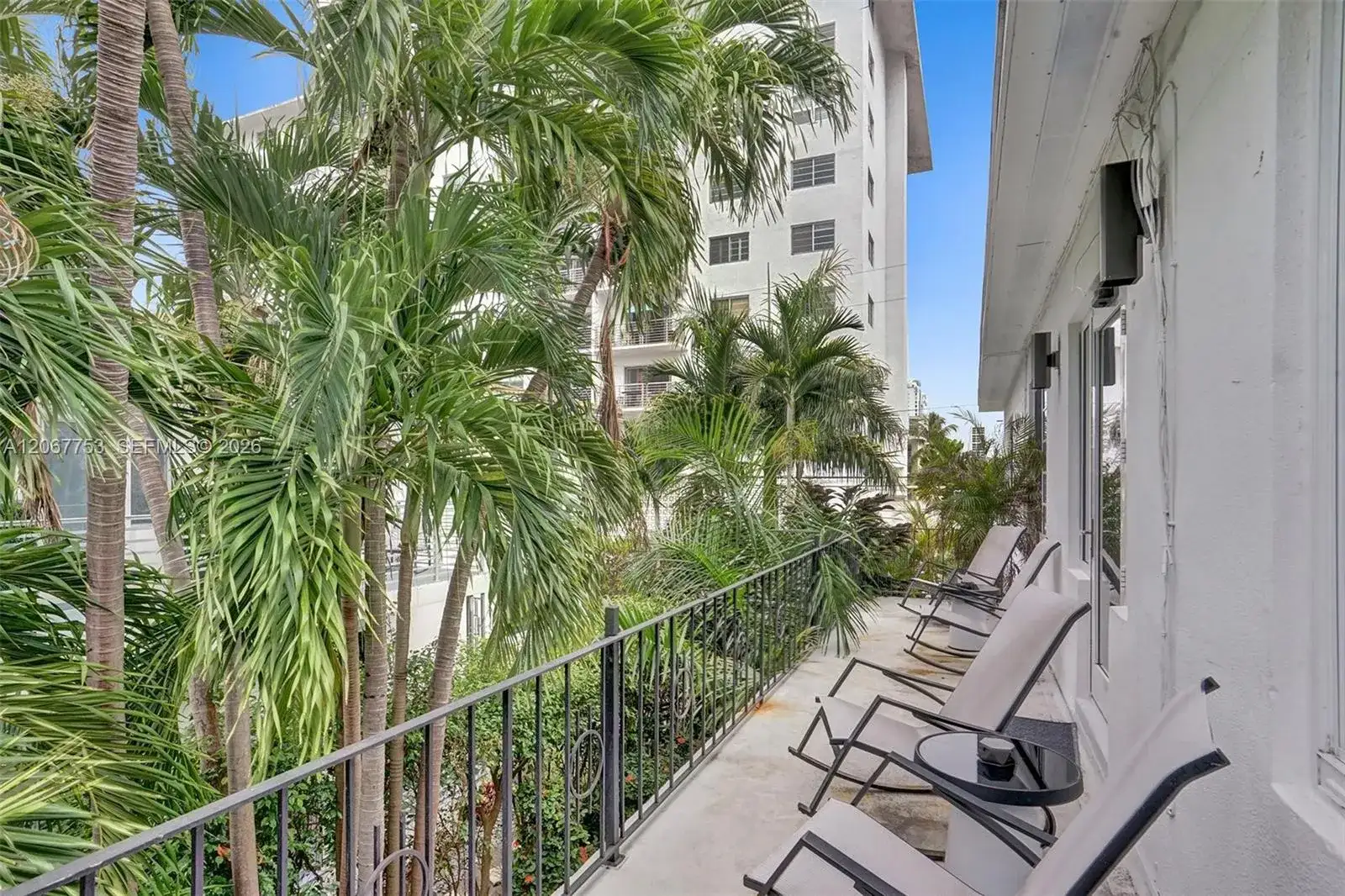 1431 Lincoln Ter # 3, Miami Beach FL 33139 photo 2
