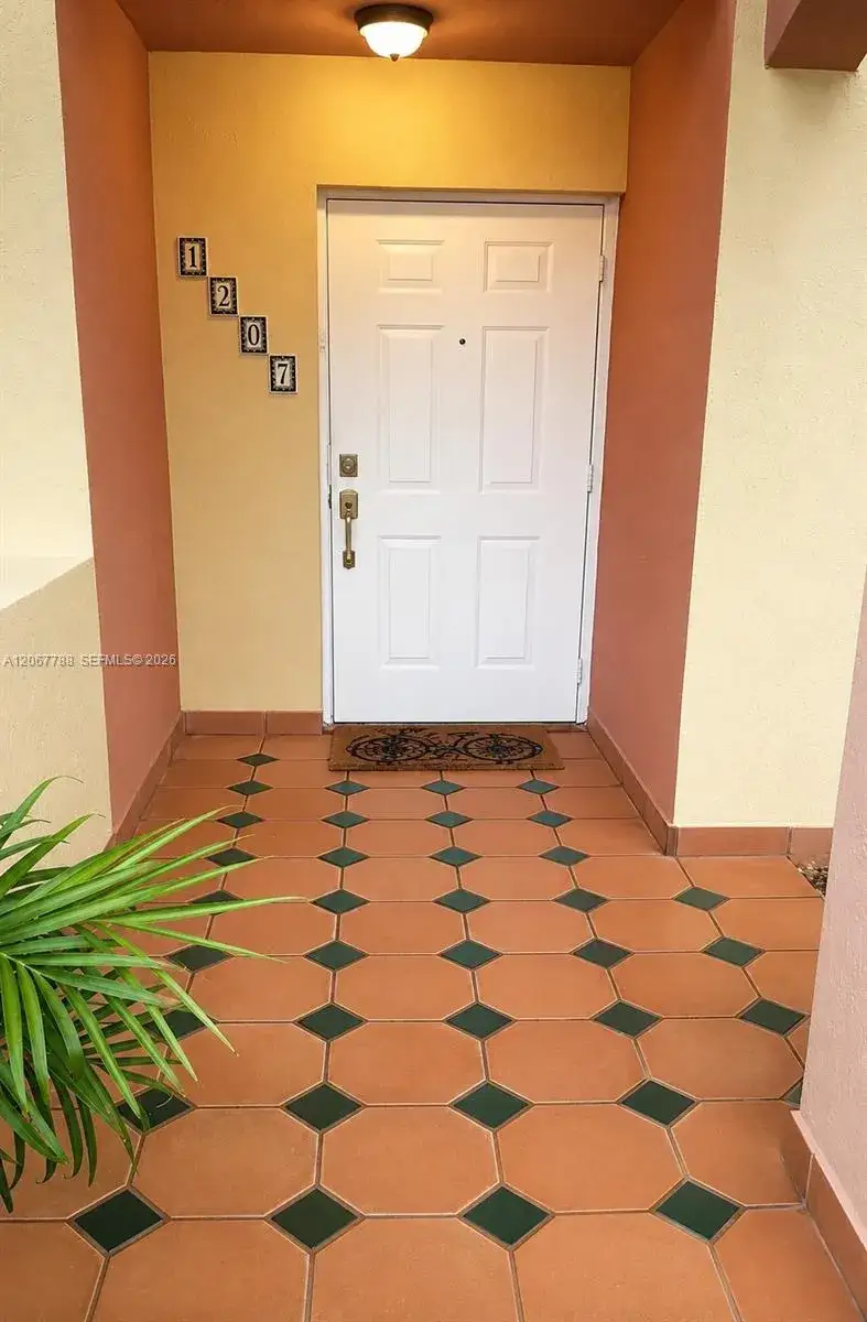 7155 NW 173rd Dr # 1207, Hialeah FL 33015