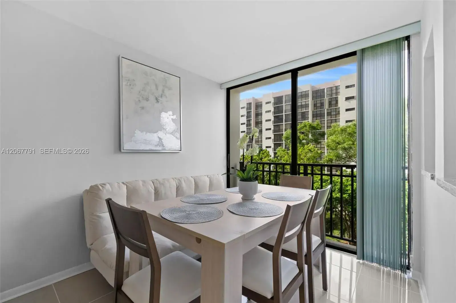 17021 N Bay Rd # 425, Sunny Isles Beach FL 33160