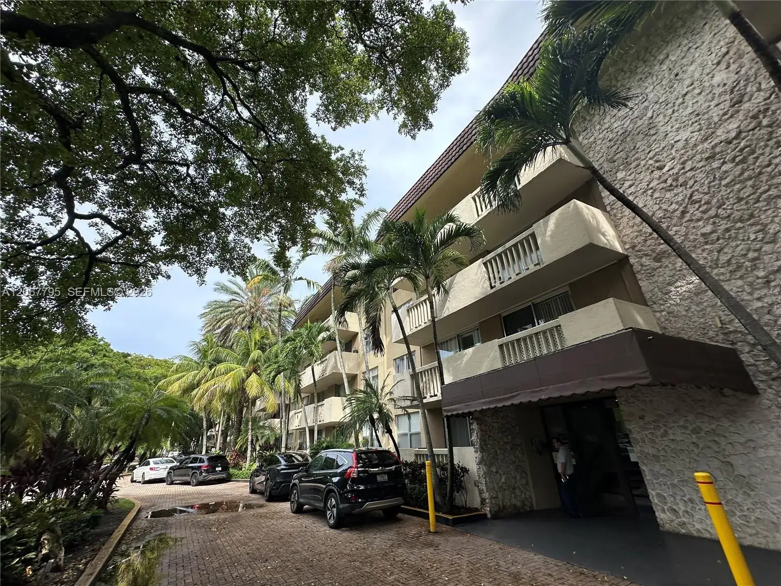 1800 Sans Souci Blvd # 426, North Miami FL 33181