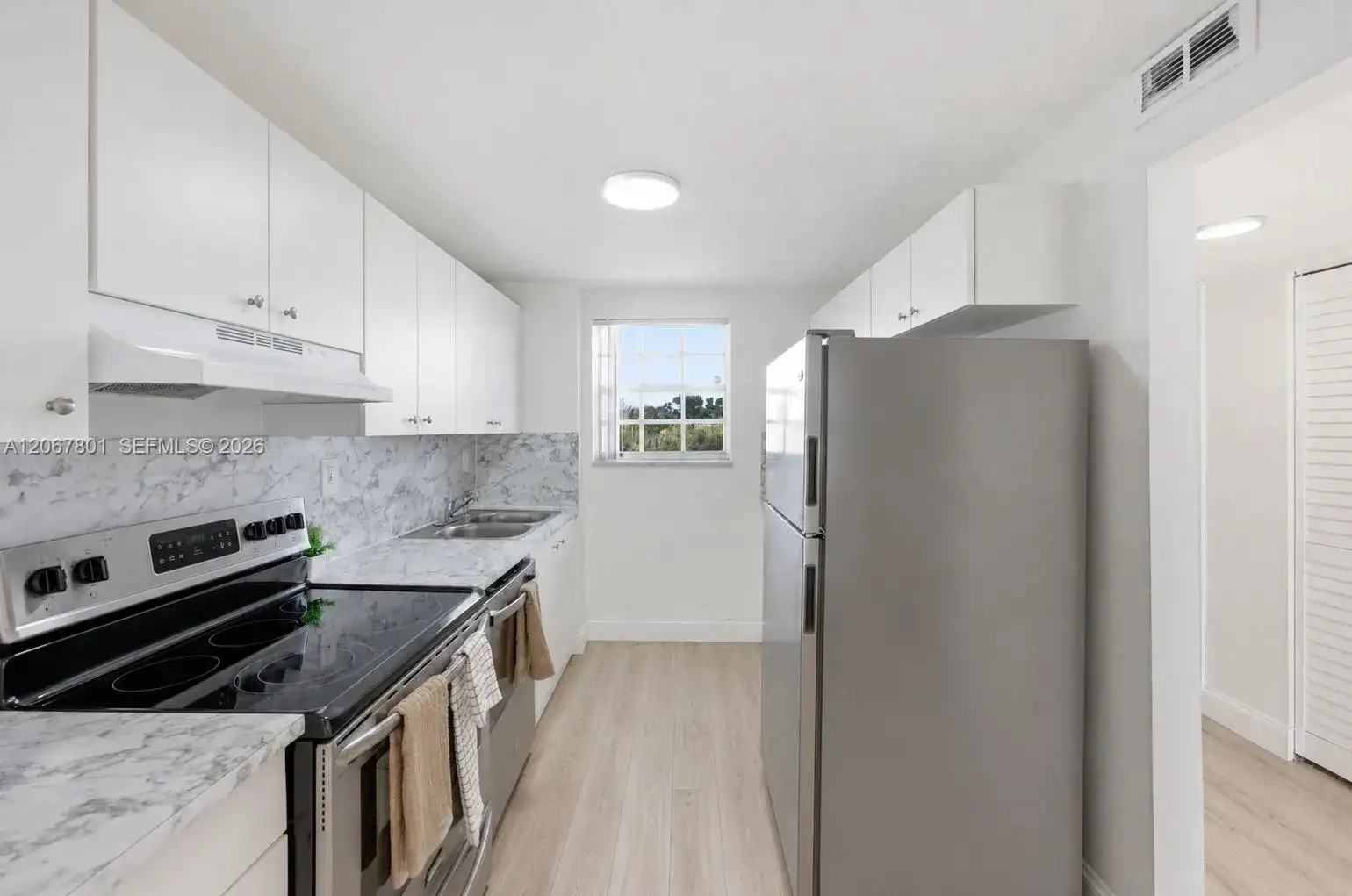 2520 N Andrews Ave # 305, Wilton Manors FL 33311 photo 2