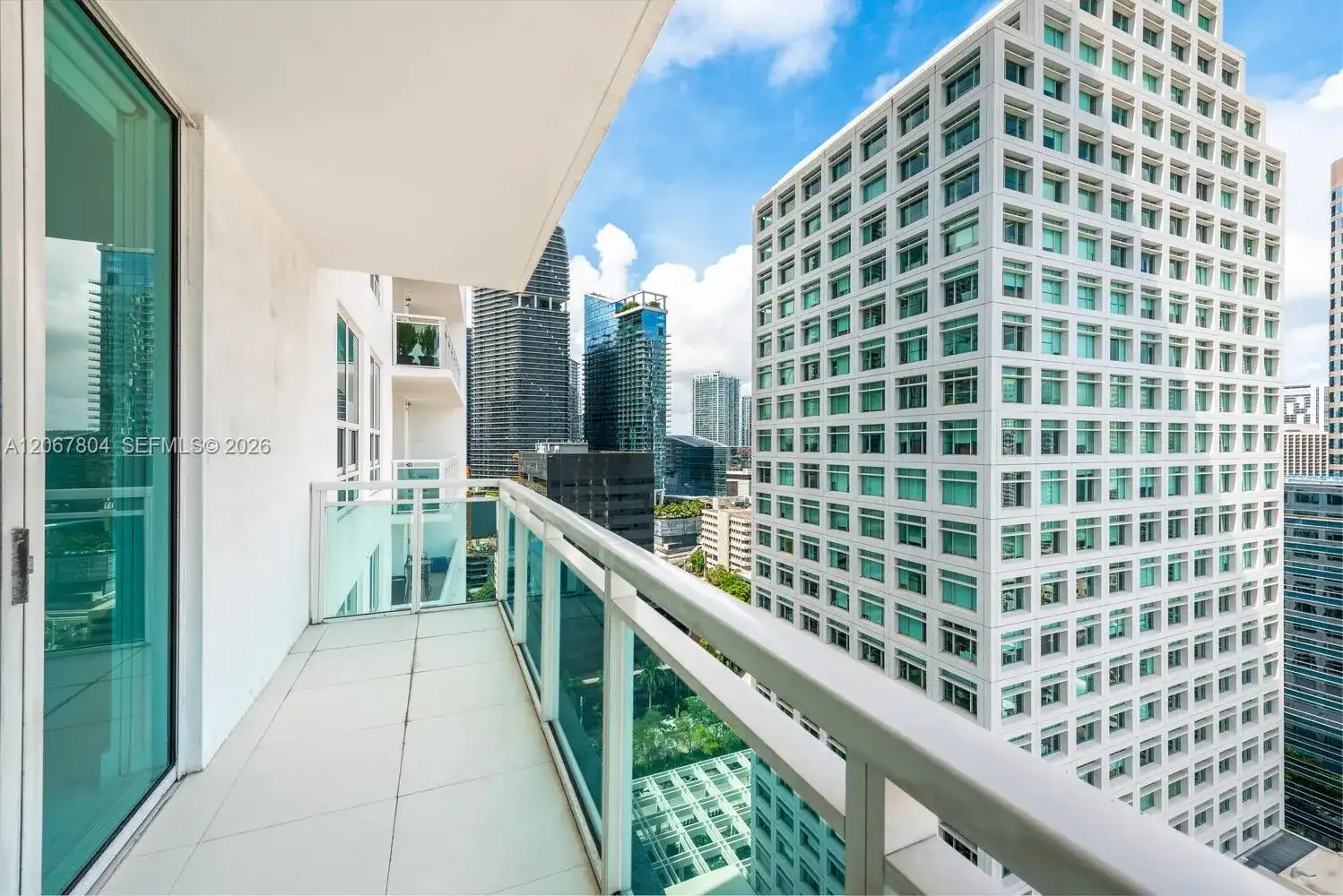 950 Brickell Bay Dr # 2208, Miami FL 33131 photo 3